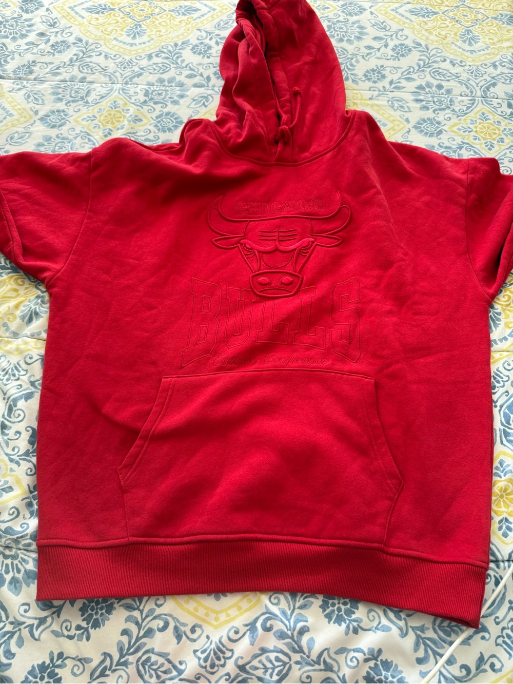 NBA Red Chicago Bulls Embossed Pullover Hoodie